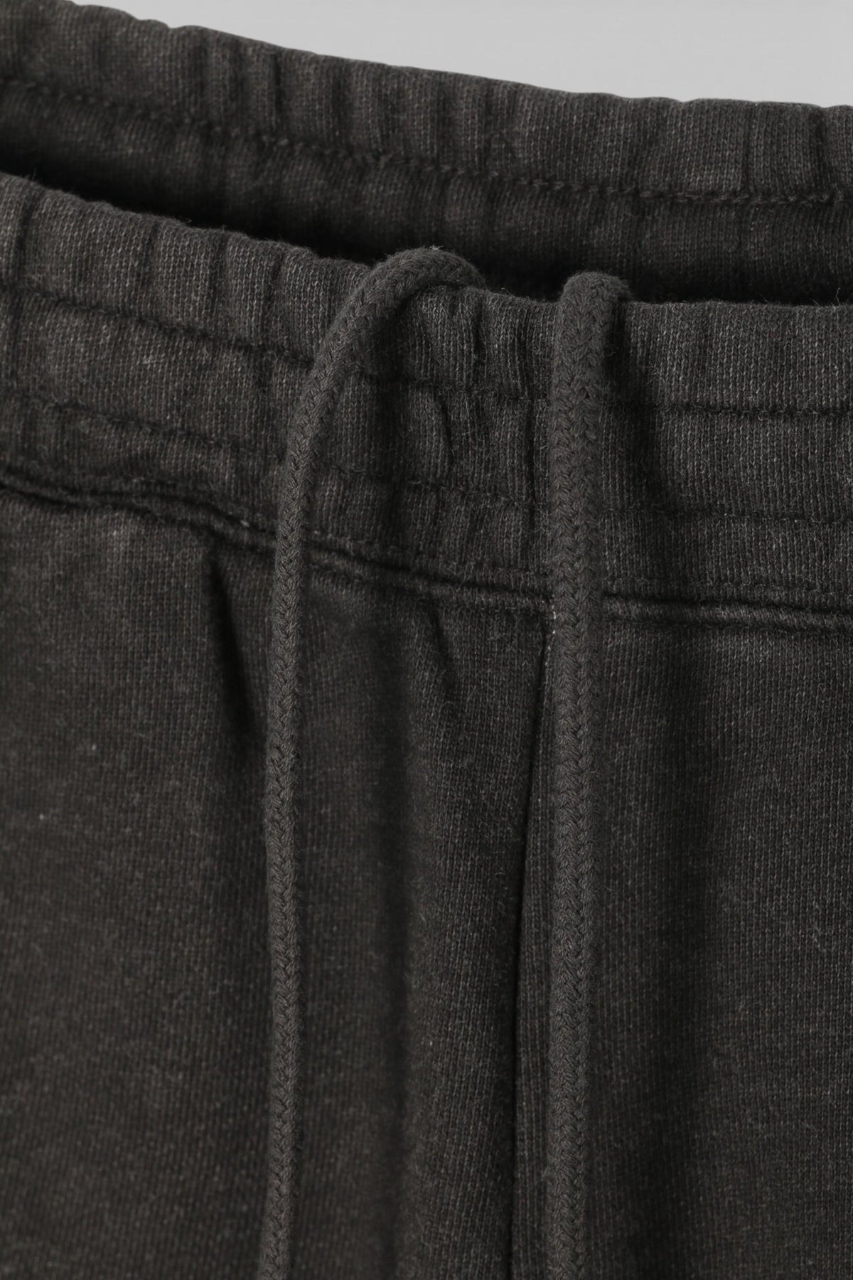CARHARTT WIP Black Garment-Dyed INGO Sweat Shorts I034499 89GD