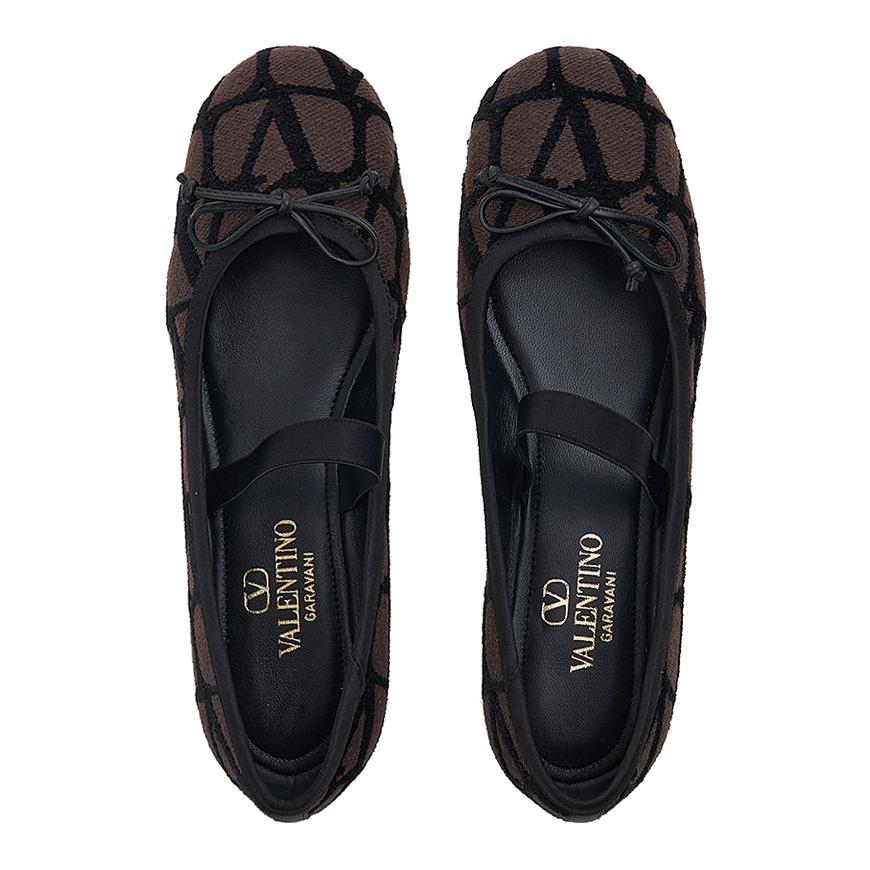 VALENTINO Garavani Women’s Iconography Flat Shoes Black Leather