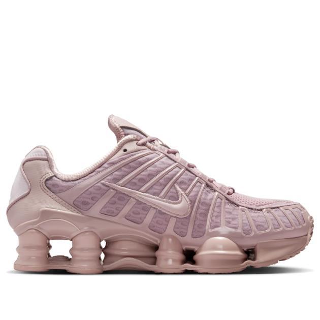 Nike Shox R4 Black Women’s Low-Top Sneakers
