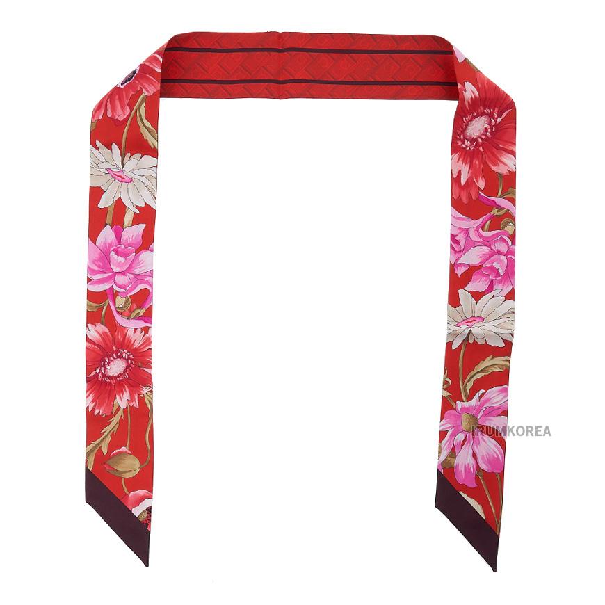 Ferragamo Women’s Silk Scarf Red Fuchsia 0780233