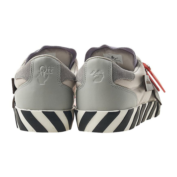 OFF WHITE Men’s Arrow Low-Top Sneakers OMIA232S23LEA0010110