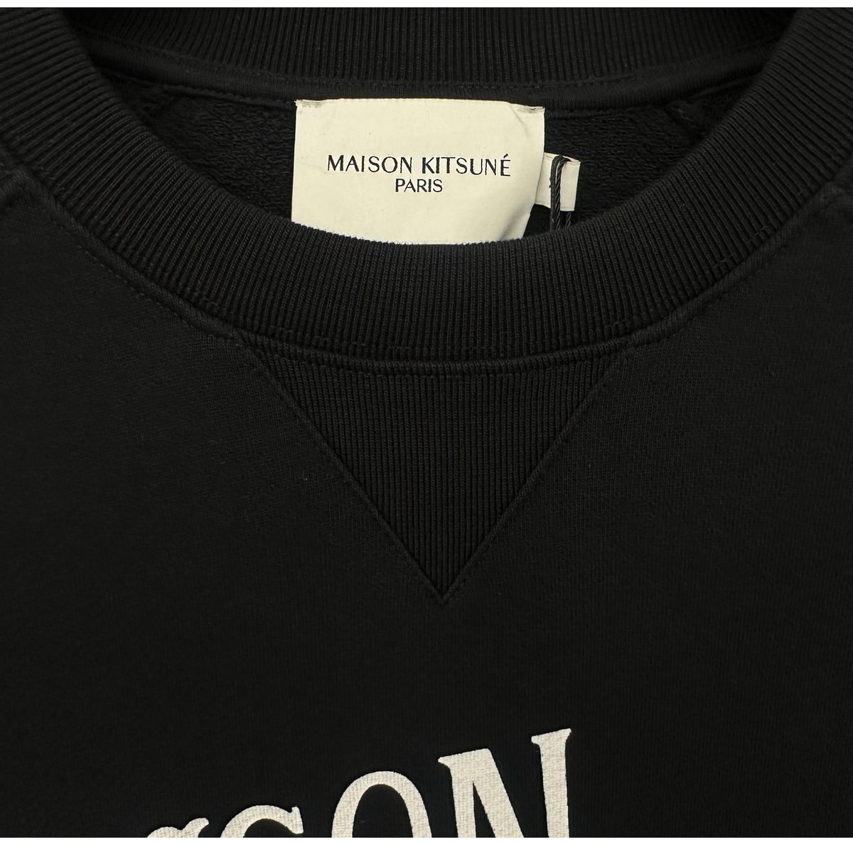 Maison Kitsune Unisex Logo Crewneck Sweatshirt AM00300 P199