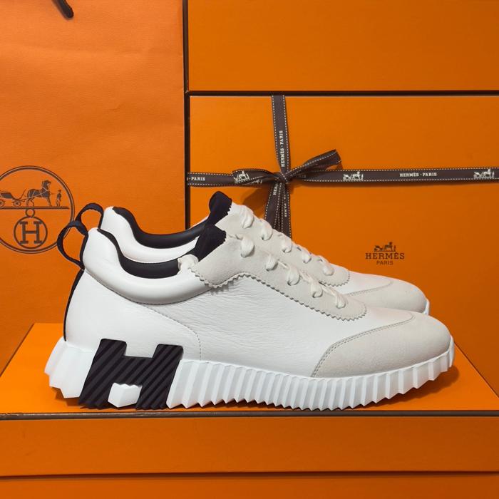 HERMES Men’s Bouncing Goatskin White Leather Sneakers Navy H Logo