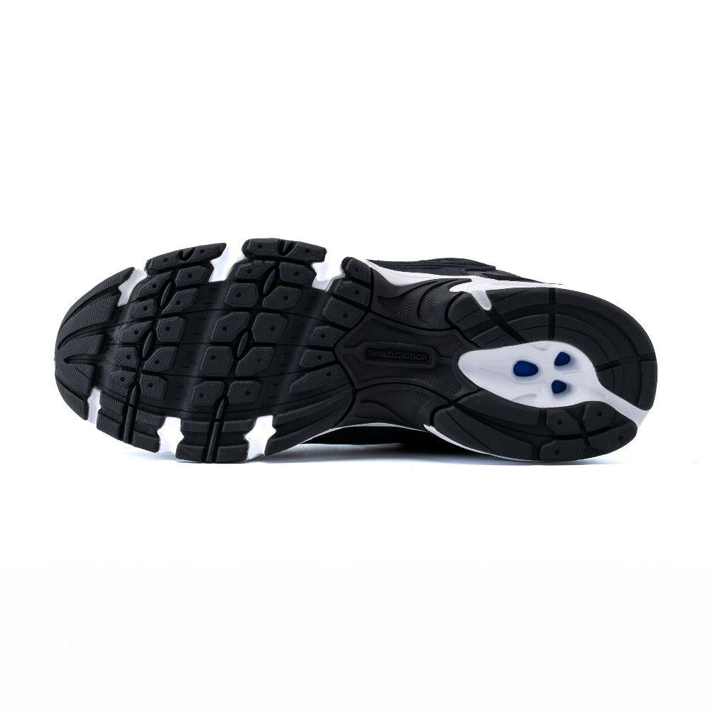 New Balance 530 Classic Black Low-Top Sneakers