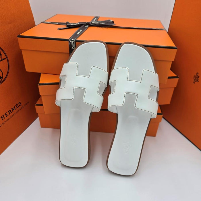 HERMES Oran White Leather Women’s Sandals