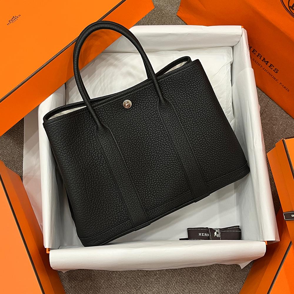 HERMES Black Negonda Leather Garden Party 30 Tote Bag Unisex