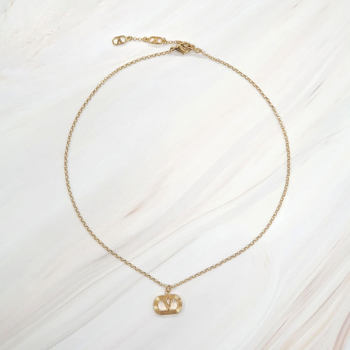 VALENTINO Women’s V Logo Ovalette Pendant Necklace Gold-Tone
