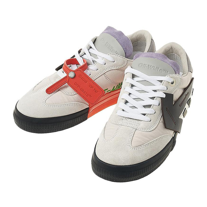 OFF WHITE Men’s Arrow Low-Top Sneakers OMIA232S23LEA0010110