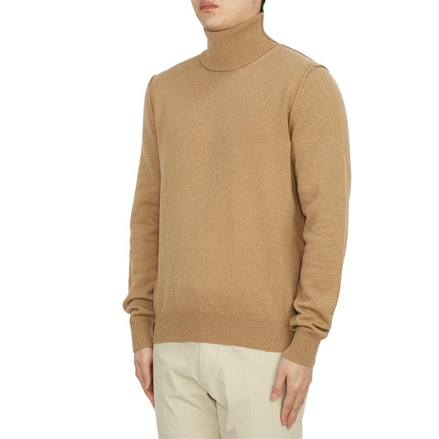 Maison Margiela Men’s Turtleneck Knit Sweater Ivory Wool