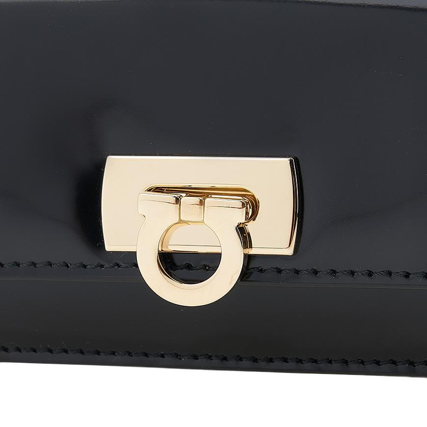 Ferragamo Gancini Leather Card Holder Black 0760662 1