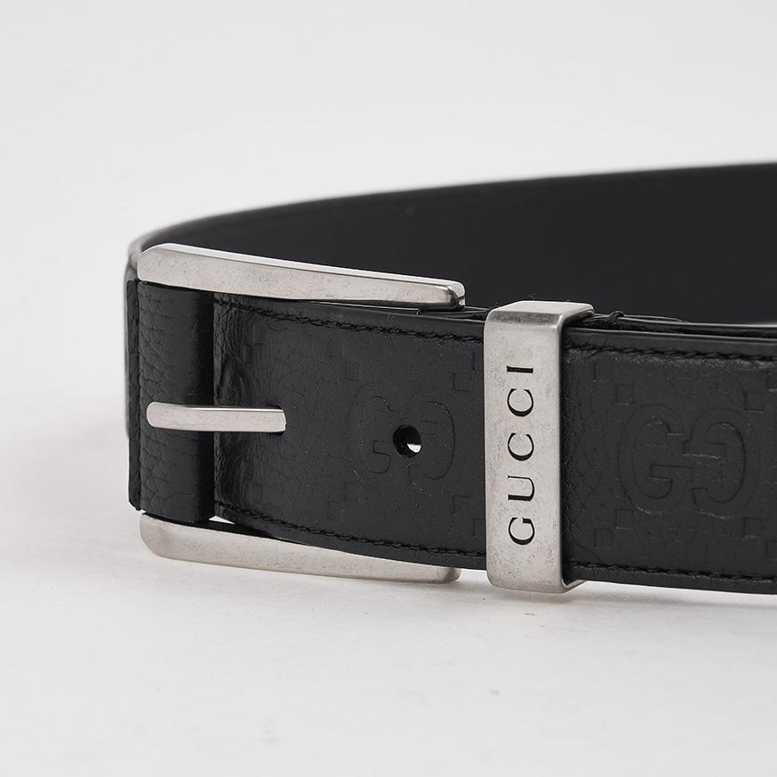 GUCCI Men’s Embossed GG Buckle Leather Belt Black