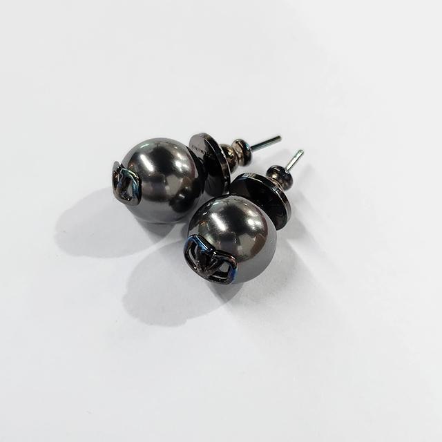 VALENTINO V Logo Signature Pearl Earrings