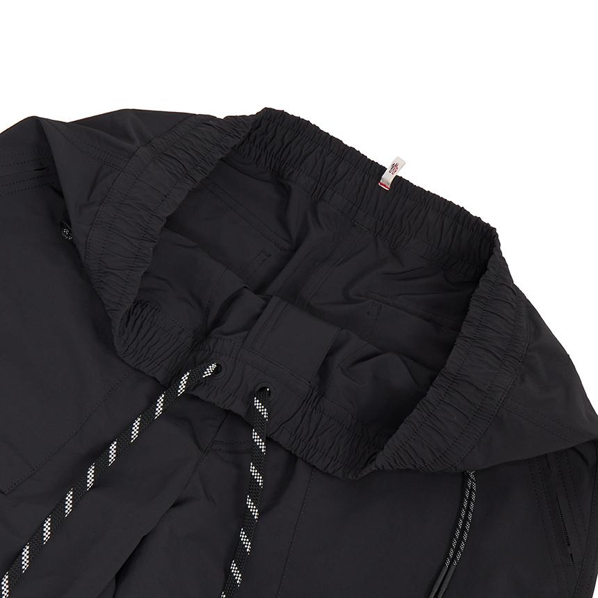 Moncler Men's Black Cropped Shorts