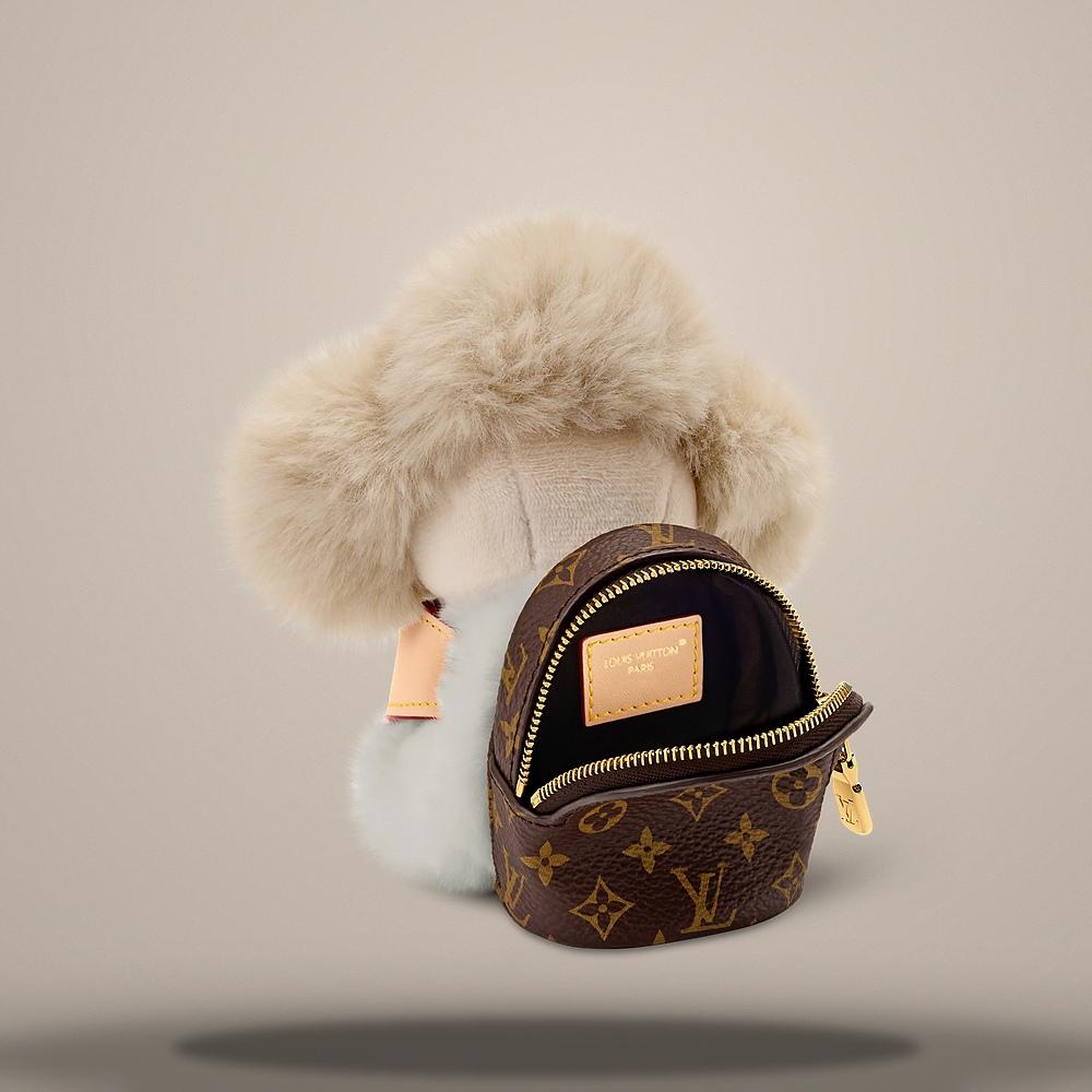 Louis Vuitton Vivienne Hug Beige Bag Charm Key Ring M03468