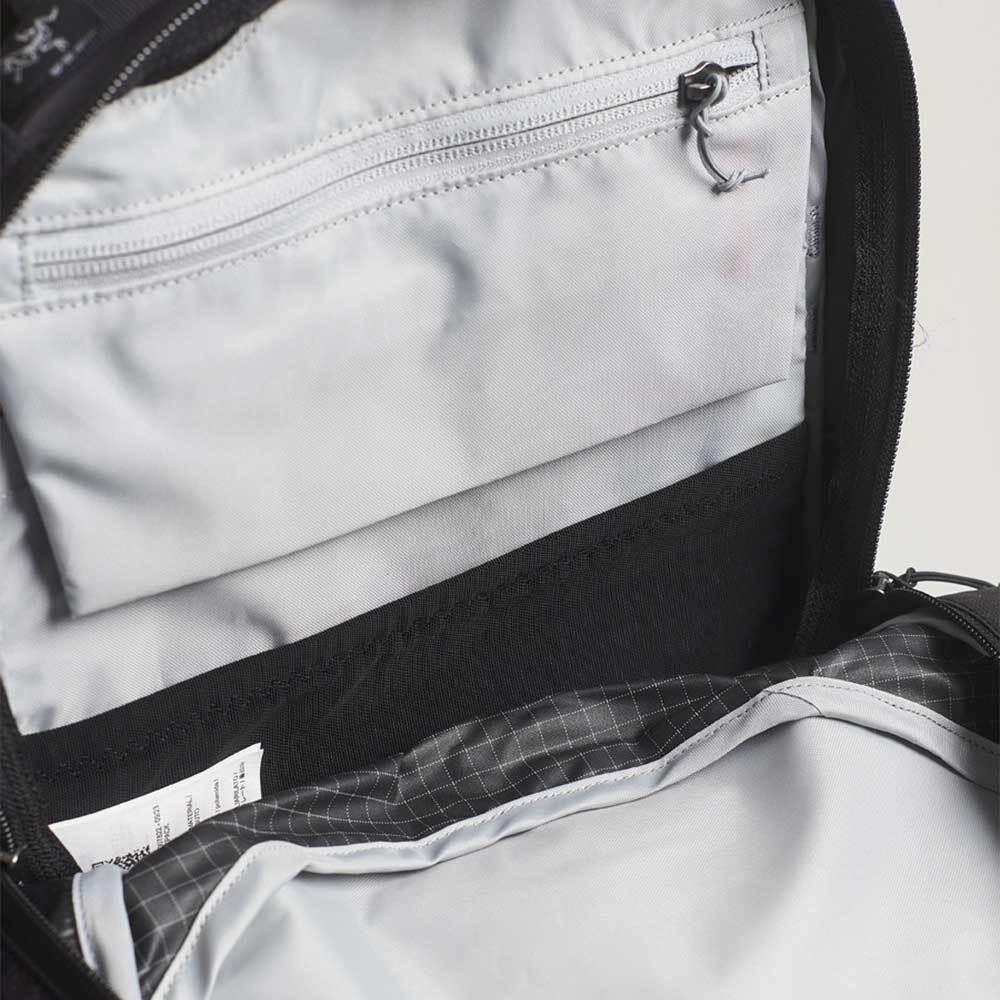 ARC`TERYX Aerius 18L Lightweight Backpack Men’s Black ABQFU10704BLK