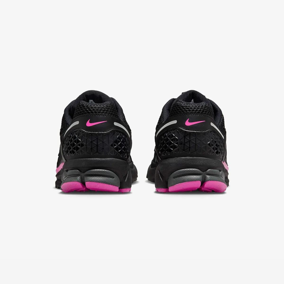 Nike Zoom Vomero 5 Black Pink Low-Top Sneakers FB9149 004