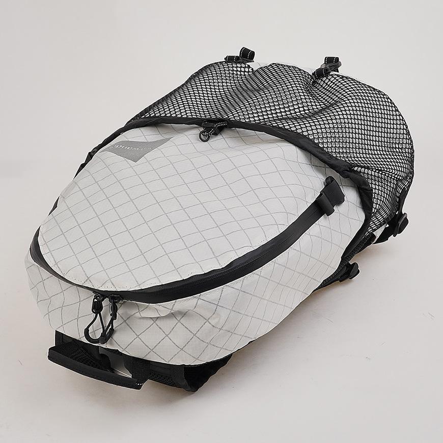 and wander Unisex Eco Pack 20L Daypack Backpack 574597 5204