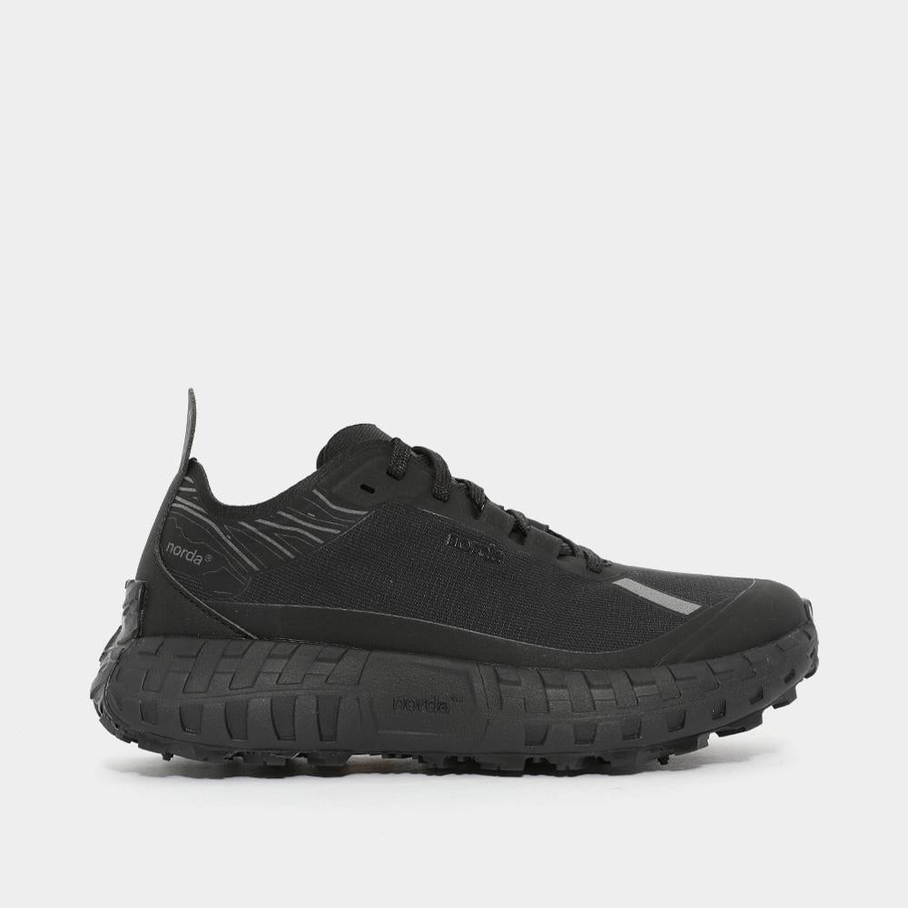 norda Stealth Black Women’s Slip-On Sneakers