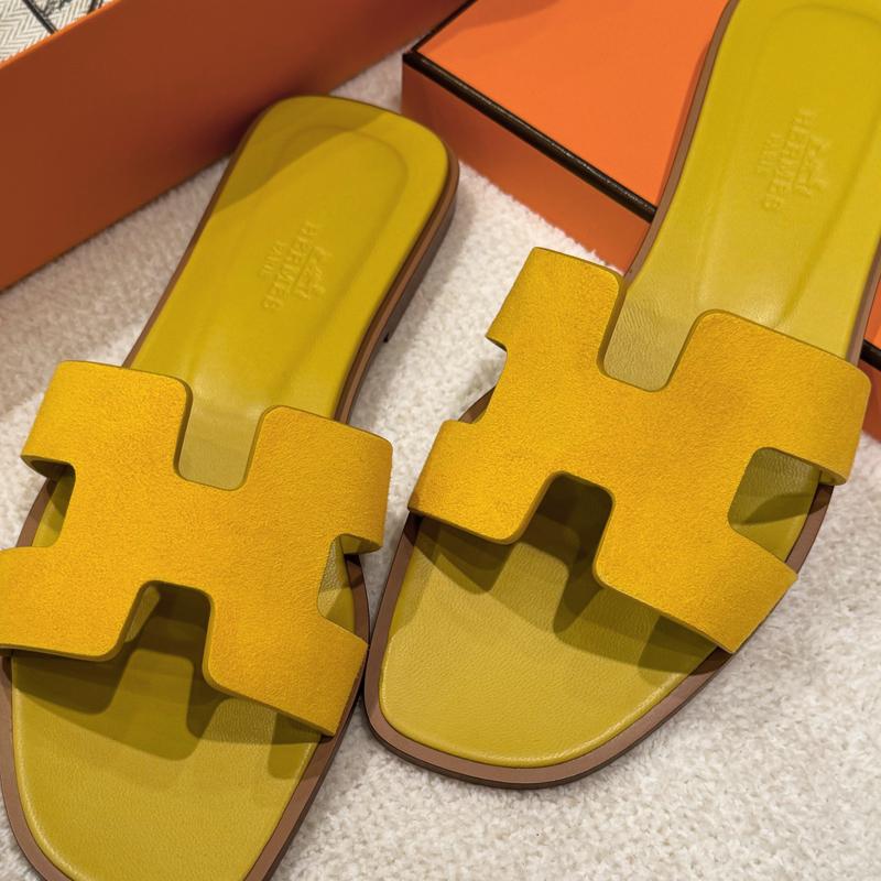 HERMES Suede Calfskin Oran Sandals Gold Yellow Women’s