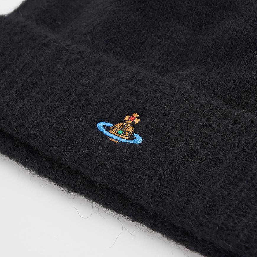 Vivienne Westwood Unisex Fluffy Beanie Hat 8102002J K006A N401