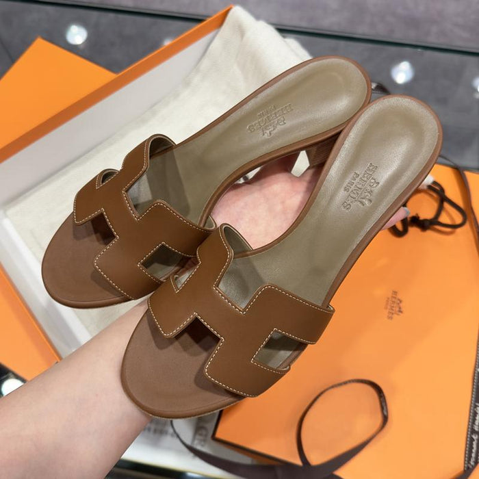HERMES Oasis Calfskin Gold Brown Sandals