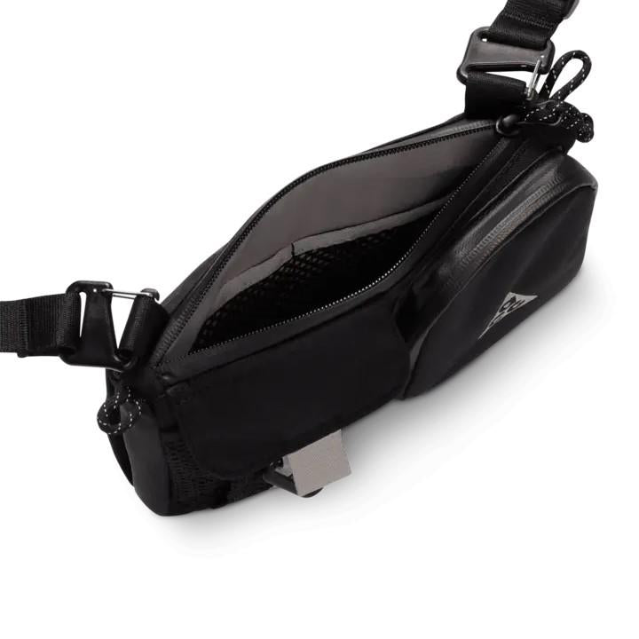 Nike ACG Daymax Crossbody Messenger Bag 3L Black