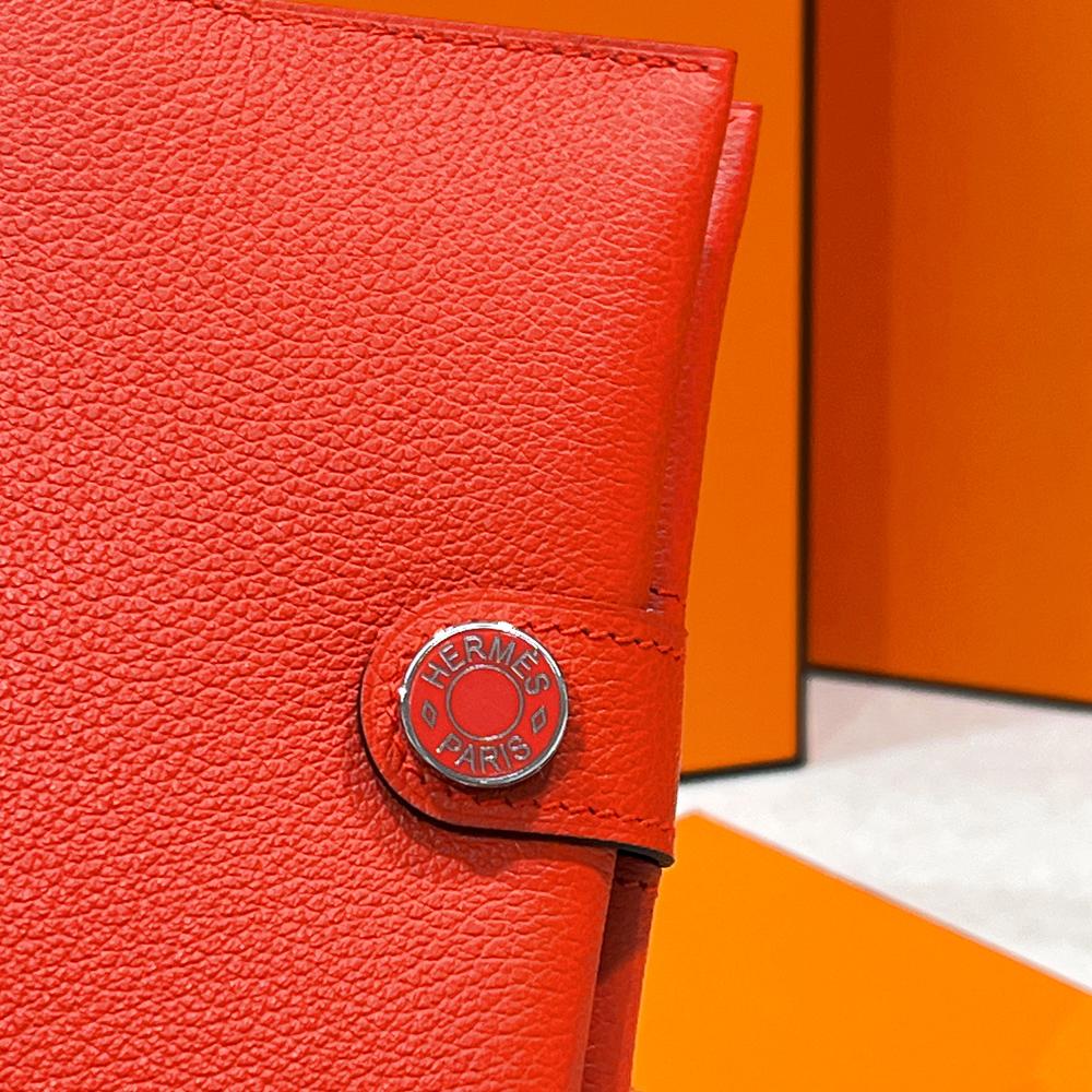 HERMES Coral Red Epsom Calfskin RMS Passport Holder Wallet Unisex