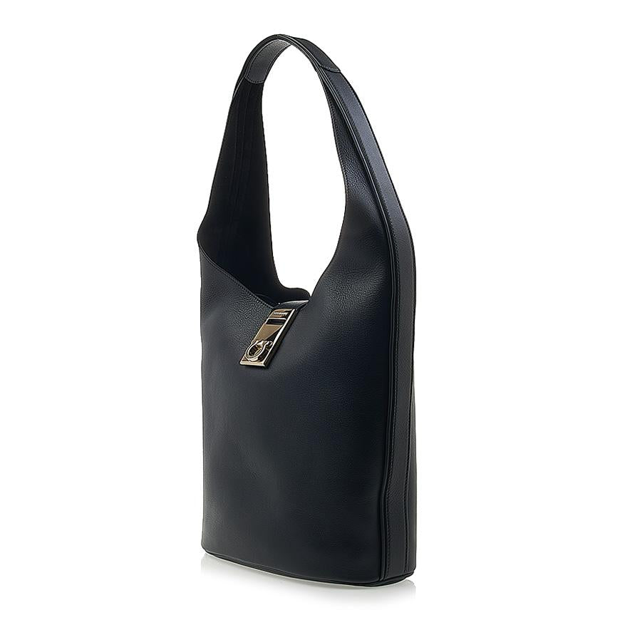 Ferragamo Women’s Gancini Hobo Shoulder Bag 21 3995 NERO VITELLO 0764374