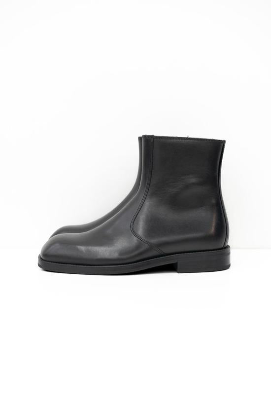 Lemaire Black Leather Ankle Boots for Men FO0236 LL0106 999 BLACK DOM