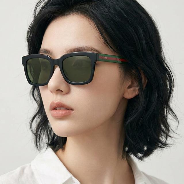 GUCCI Acetate Square Stripe Temple Sunglasses Black Unisex