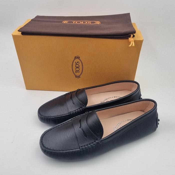 Tods Black Leather Gommino Driving Moccasin Shoes Sandals