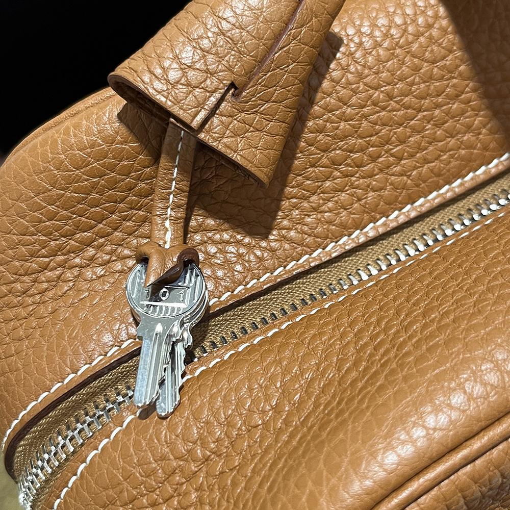 HERMES Victoria II Travel 35 Tote Bag Gold with Palladium Hardware