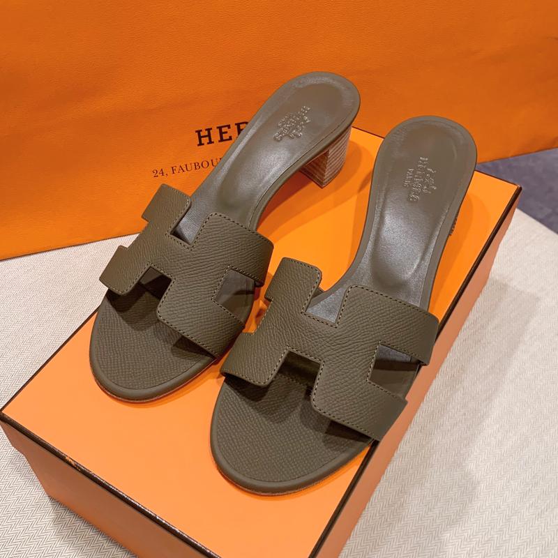HERMES Etoupe Epsom Calfskin Oasis Sandals Women