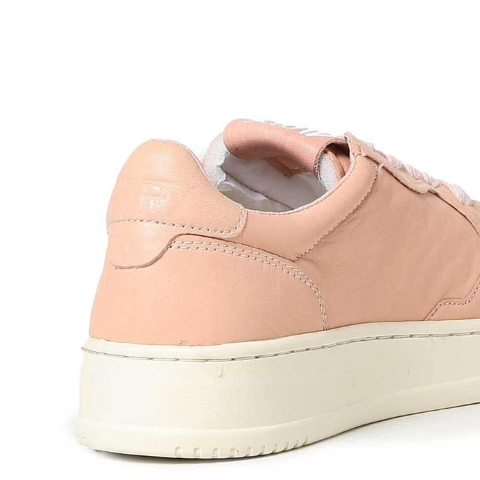 AUTRY Medalist Low Women’s Sneakers Goat Leather White