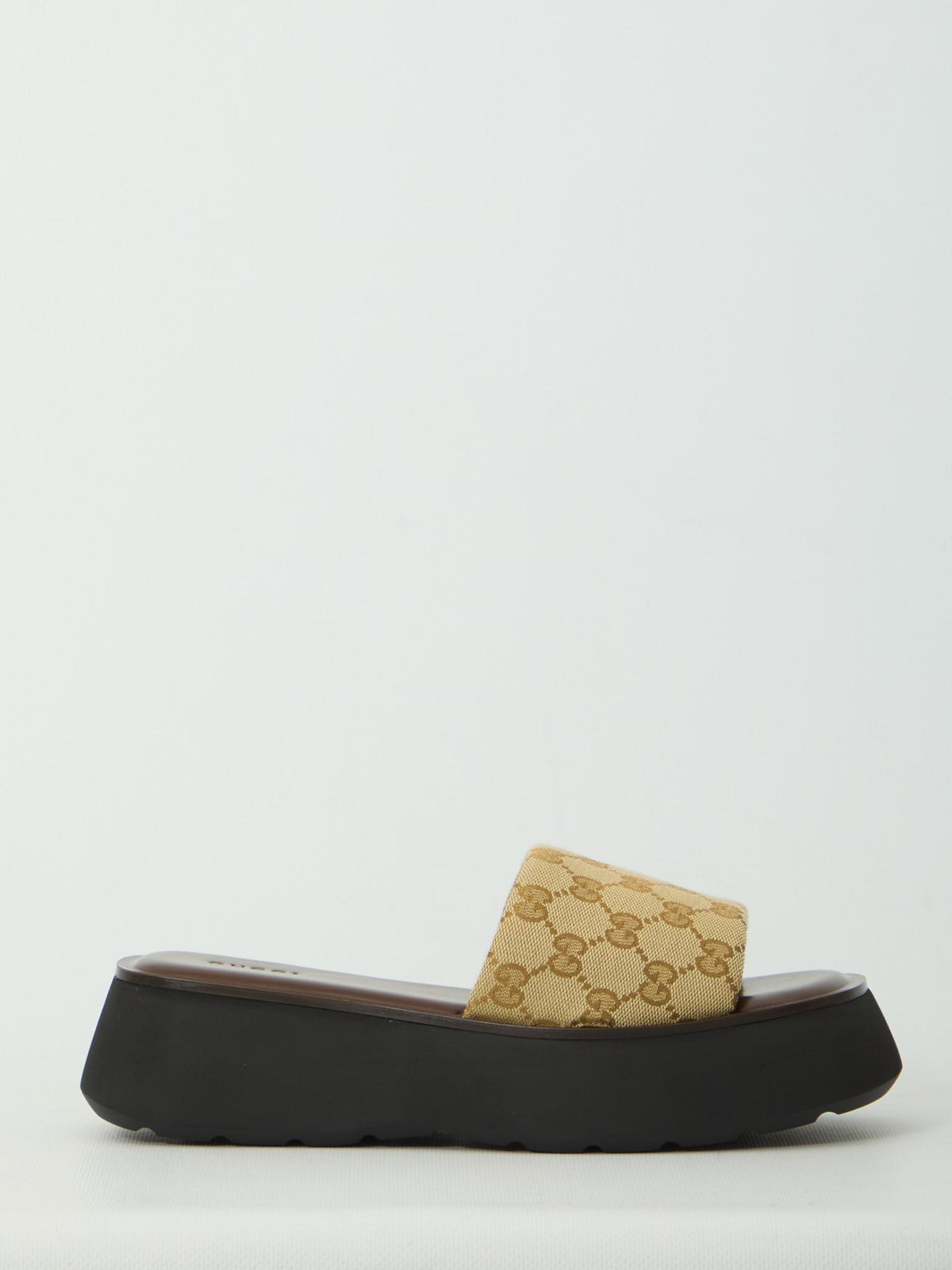 GUCCI Leather Sandals Women’s Beige Open-Toe Slides