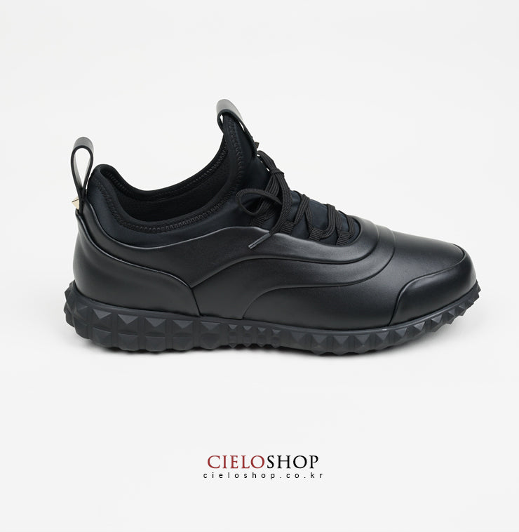VALENTINO Black Rockstud Bodytech Techshock Low-Top Sneakers