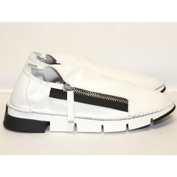 Cinzia Araia Soft Leather Zip Slip-On Low Top Sneakers