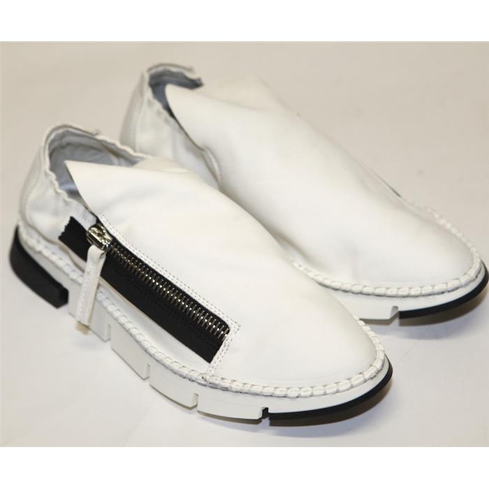 Cinzia Araia Soft Leather Zip Slip-On Low Top Sneakers