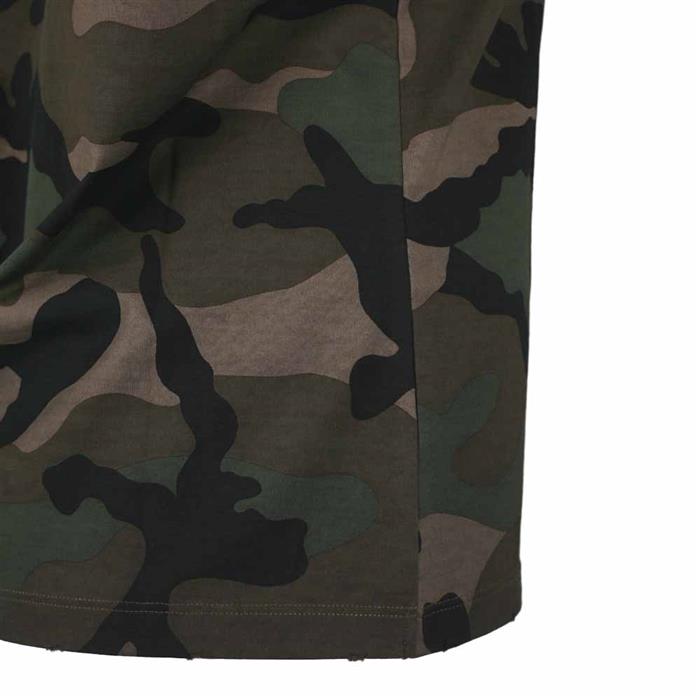 VALENTINO Camo Round Neck Short Sleeve T-Shirt with Necklace Set MB3MG03W 34W
