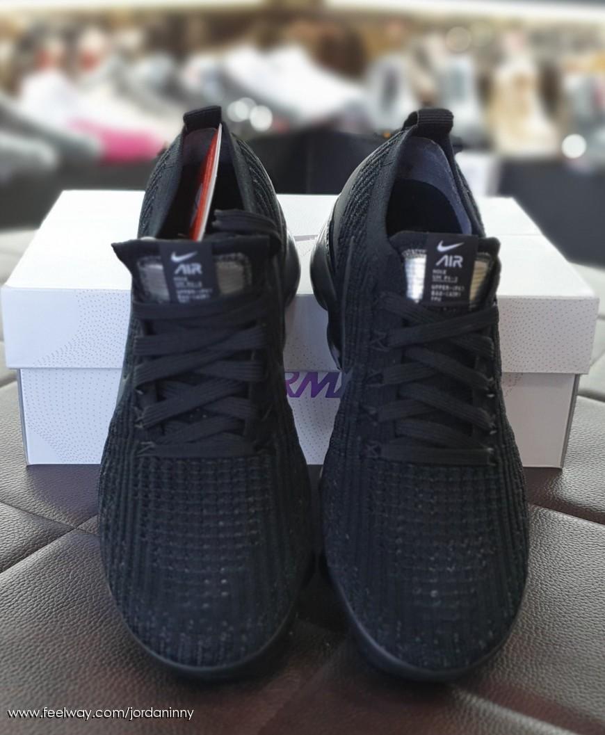 Nike VaporMax Flyknit 3 Triple Black Women’s Low-Top Sneakers