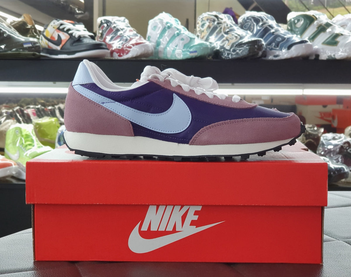 Nike Daybreak Eggplant Blue Low-Top Sneakers
