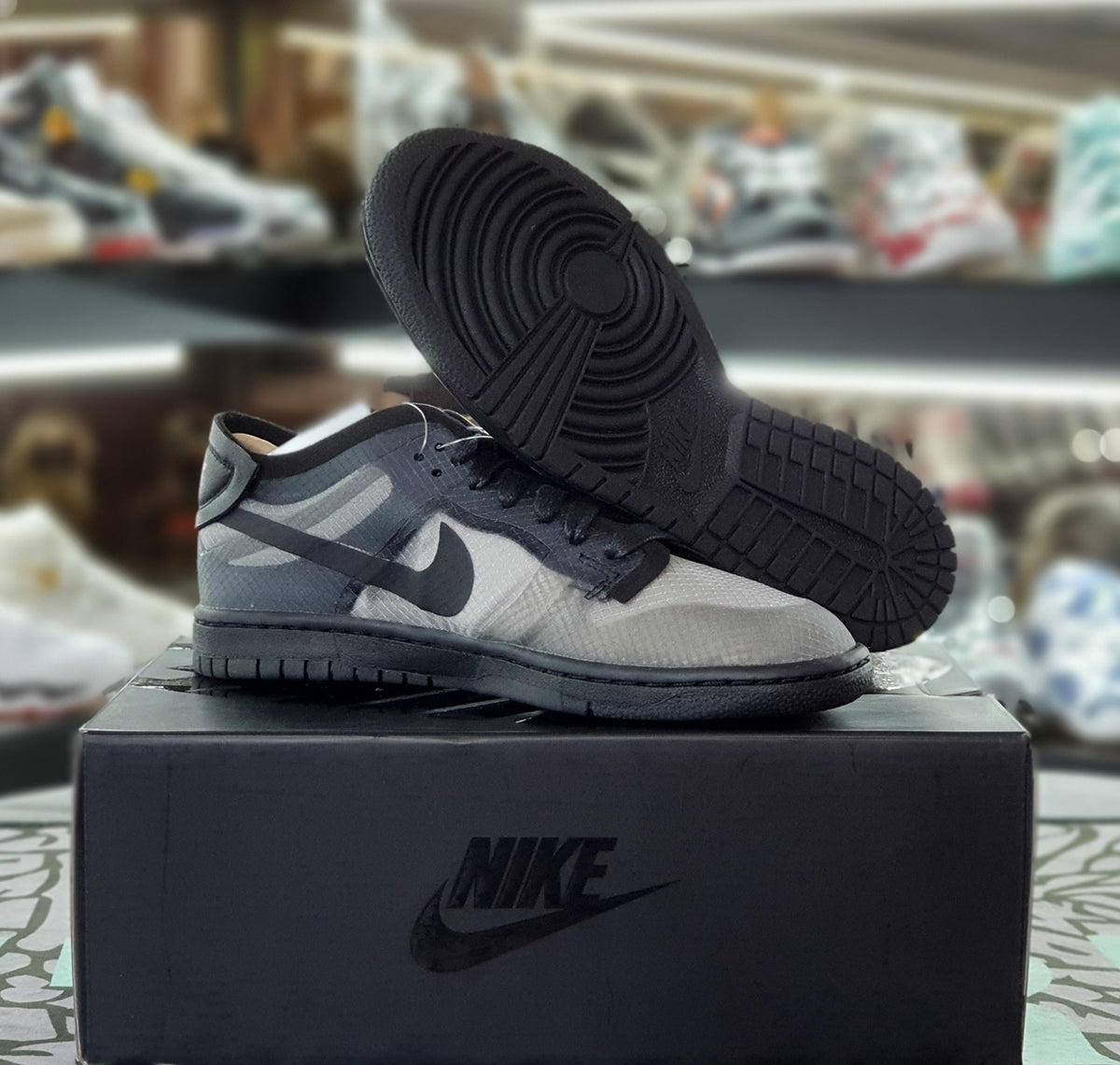 Nike CDG x Nike Dunk Low Sneakers Black White Leather