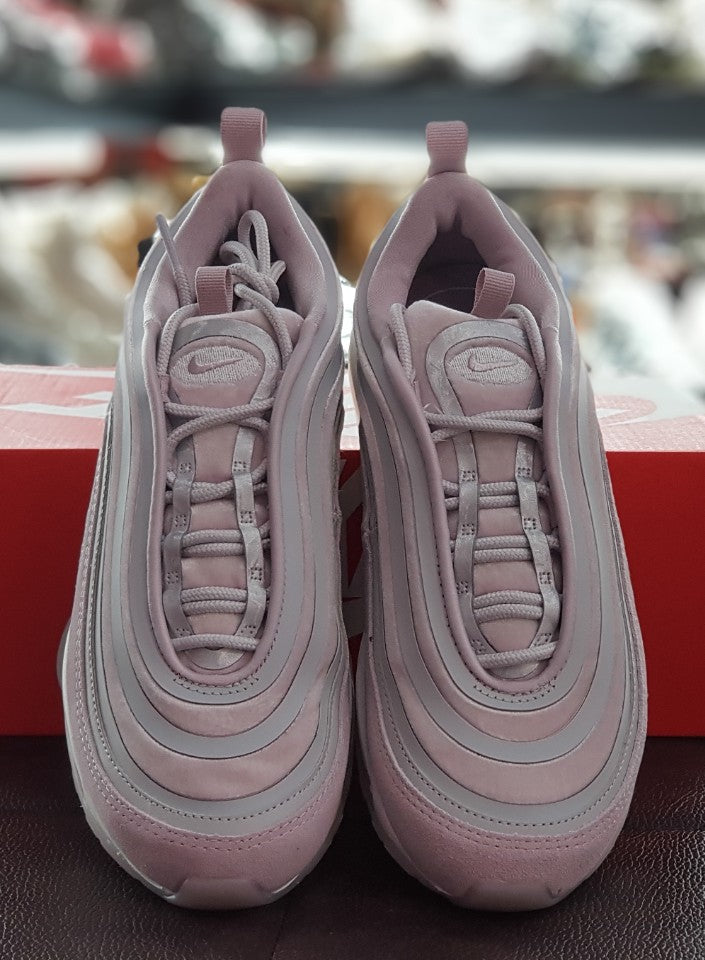 Nike Air Max 97 Ultra Particle Rose Women’s Low-Top Sneakers