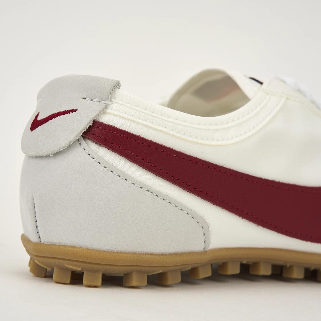 Nike Moon Shoe Summit White Red Low-Top Sneakers Unisex II0407 100