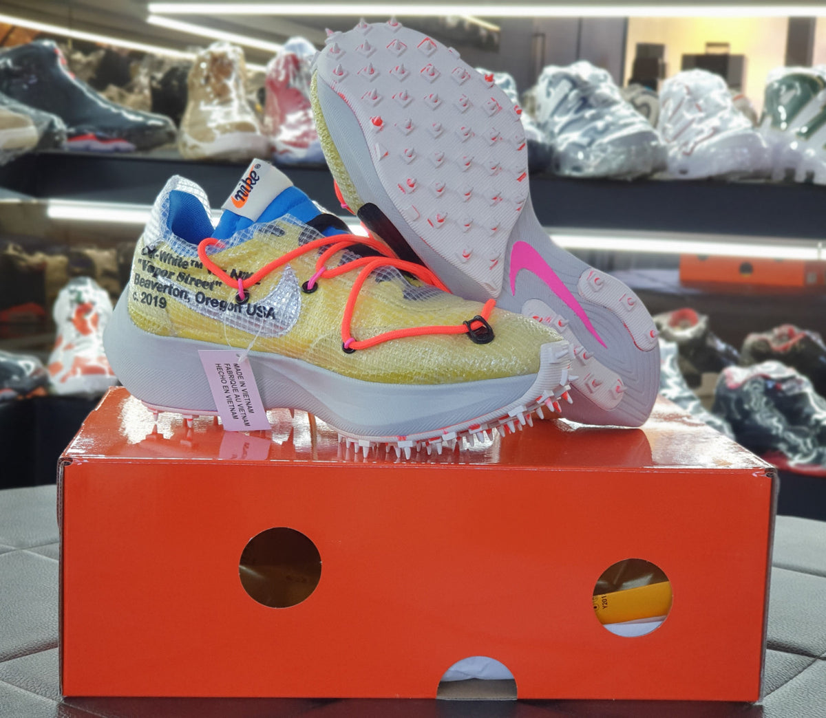 Nike Off-White x Nike Vapor Street Low-Top Sneakers