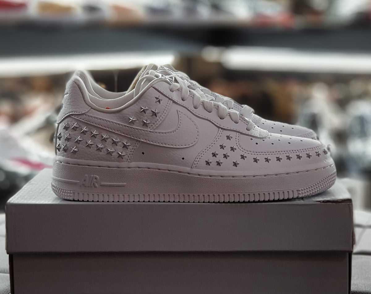 Nike Air Force 1 Low Star Studded Women’s Sneakers