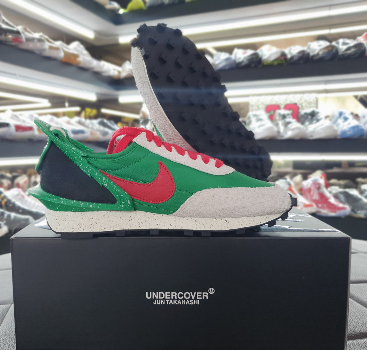 Nike Undercover x Nike Daybreak Green Red Women’s Low-Top Sneakers