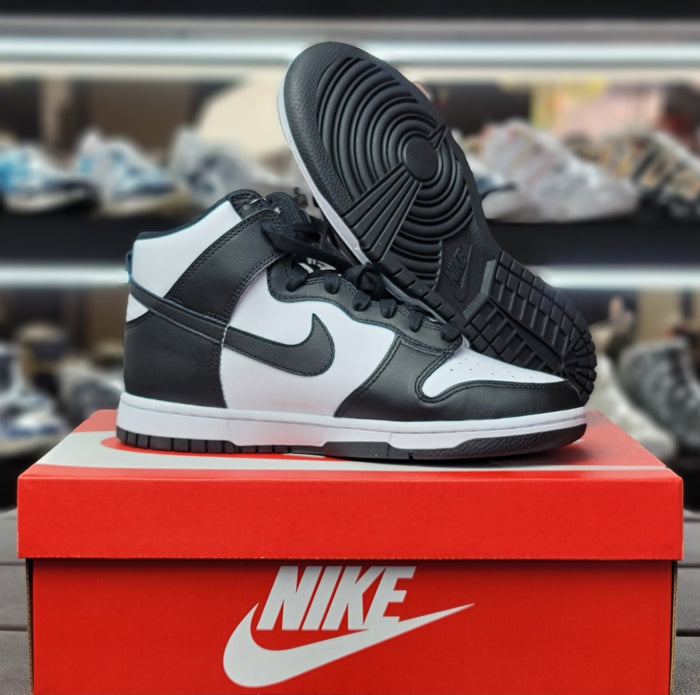 Nike Black/White Dunk High Unisex High-Top Sneakers