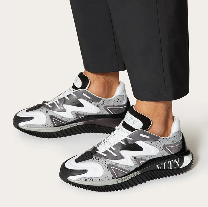 VALENTINO Men's Wade Runner Low-Top Sneakers VY0S0D95NVD
