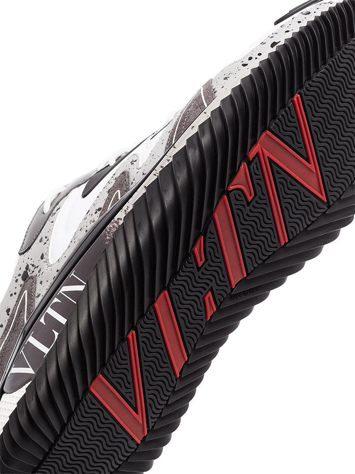 VALENTINO Men's Wade Runner Low-Top Sneakers VY0S0D95NVD